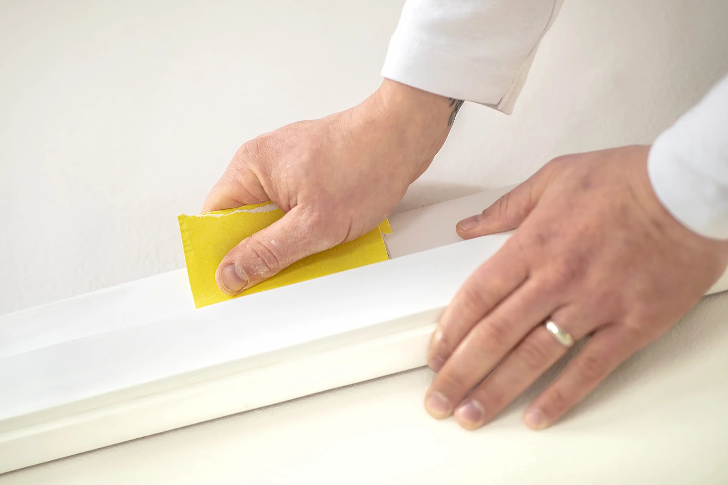 Mirka Yellow Carta abrasiva Rotolo di carta abrasiva / 115 mm x 50 m / P60 / levigatura di legno duro, legno tenero, vernice, stucco, plastica / 1 rotolo