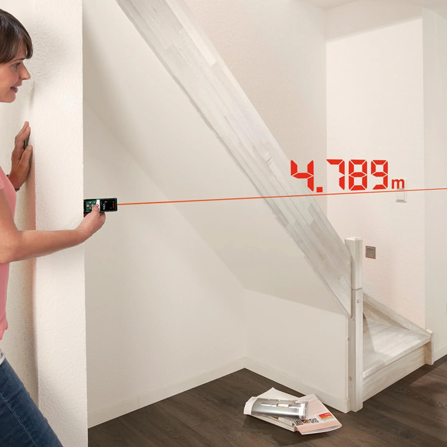 Bosch distanziometro laser UniversalDistance 40C (misura distanze fino a 40 m con precisione, connettività Bluetooth, funzioni di misurazione, in cartone)