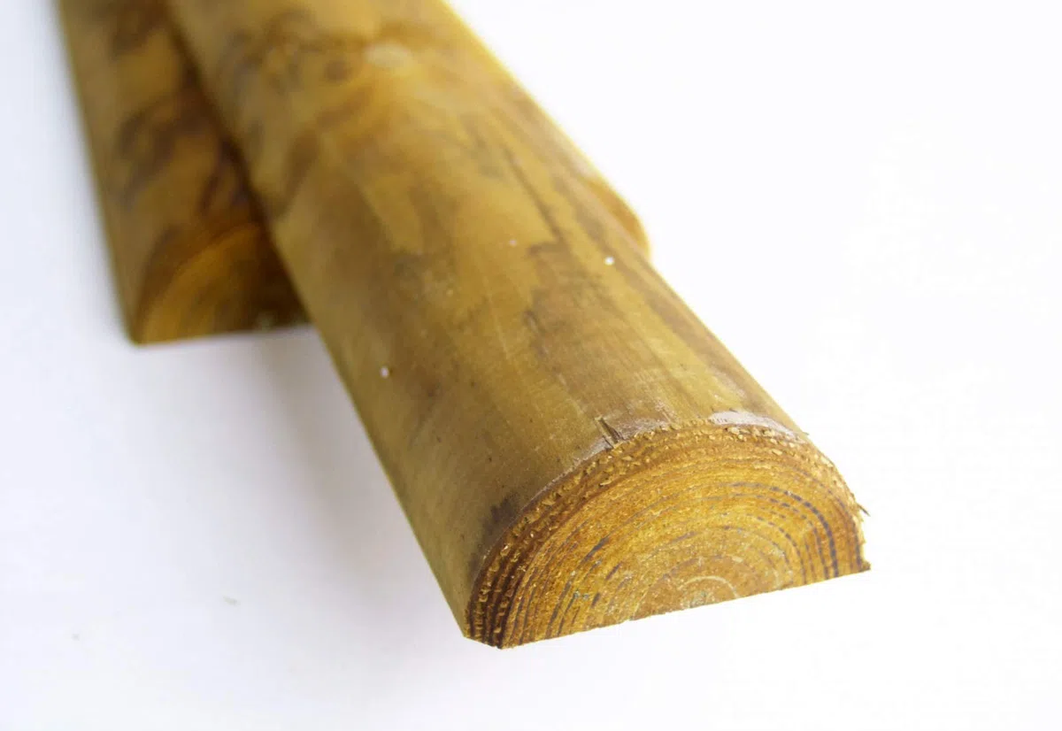 nextradeitalia CF da 10PZ Mezzi Pali in Legno CM 8 Lunghezza CM 300 H per Recinzione trattati impregnati per staccionata/steccato Mezzo Palo Tondo